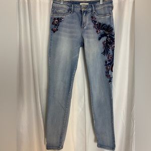 Ladies Jessica Simpson skinny jeans with embroidery size 29